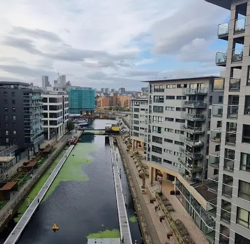 Apartment Modern By Dock Leeds (West Yorkshire)